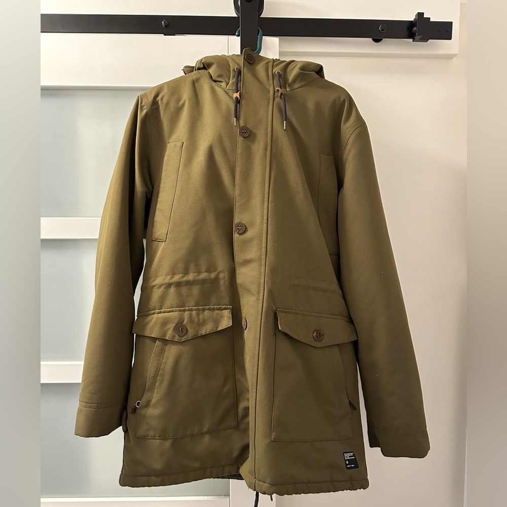 Ride Snowboard company outerwear. Size men’s large. Olive green. Great condition